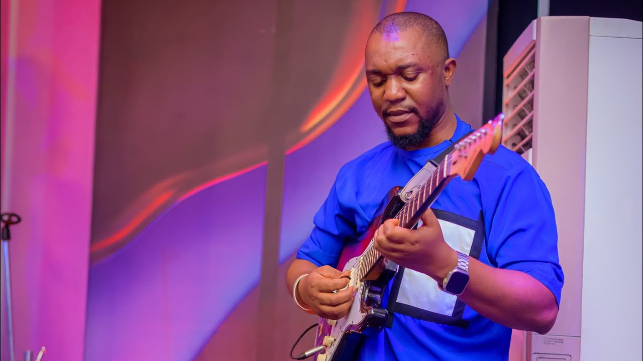 One Of Mommy, Mins;  Chinyere Udoma Song That Always Caught My Spirit While Playing On Stage… #viral