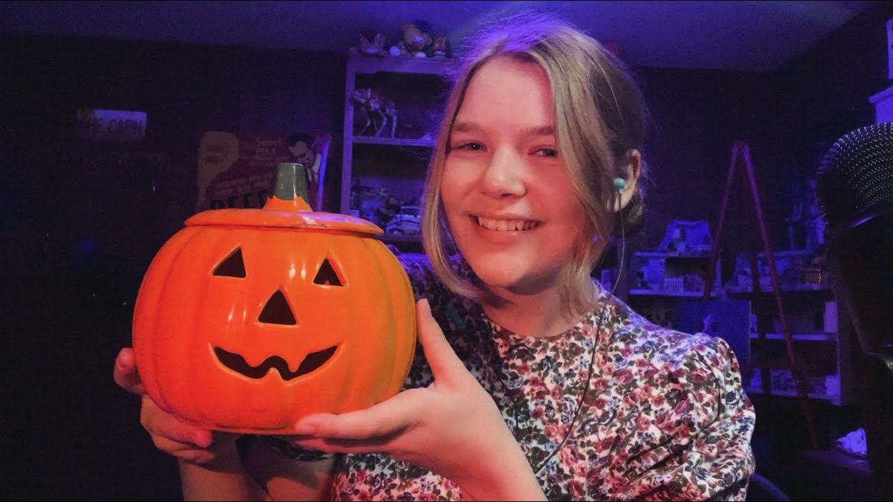 ASMR - Halloween Rambles/Triggers 🎃💜 (whispered)