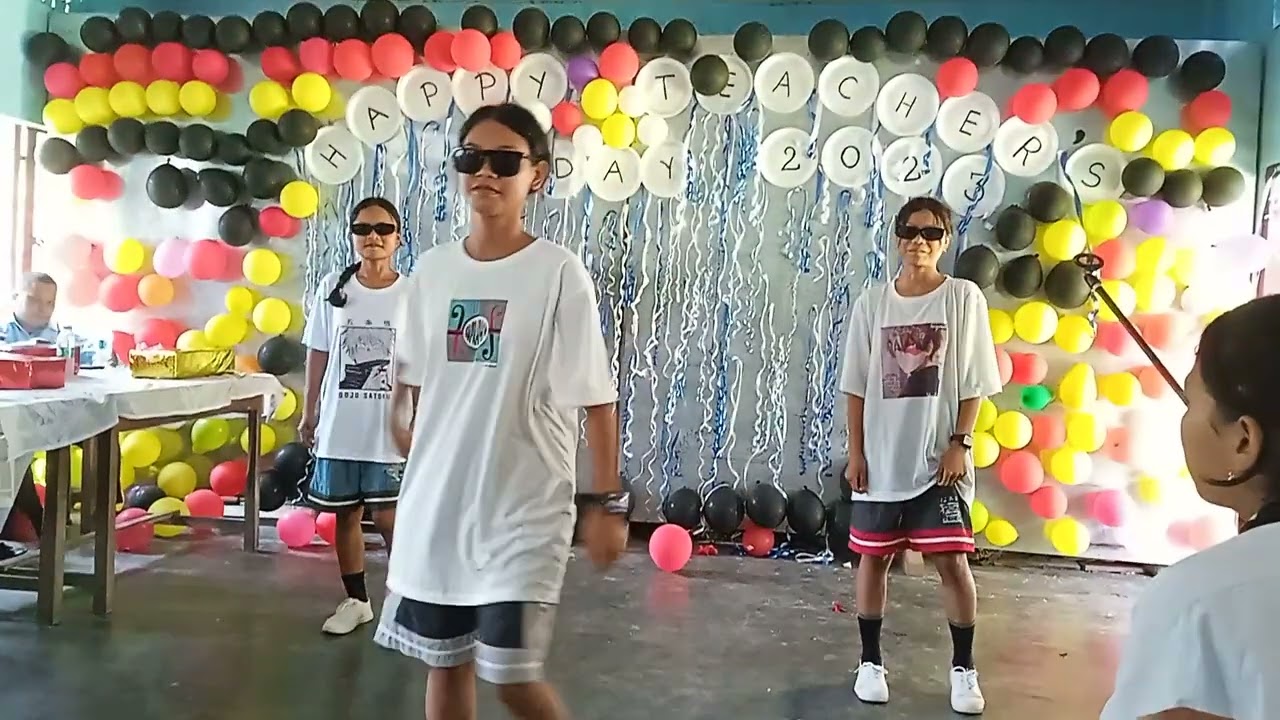 Special day Happy teacher's day 🥰😋English garo remix cover dance 🥰Eenie meenie😊 like and subscribe