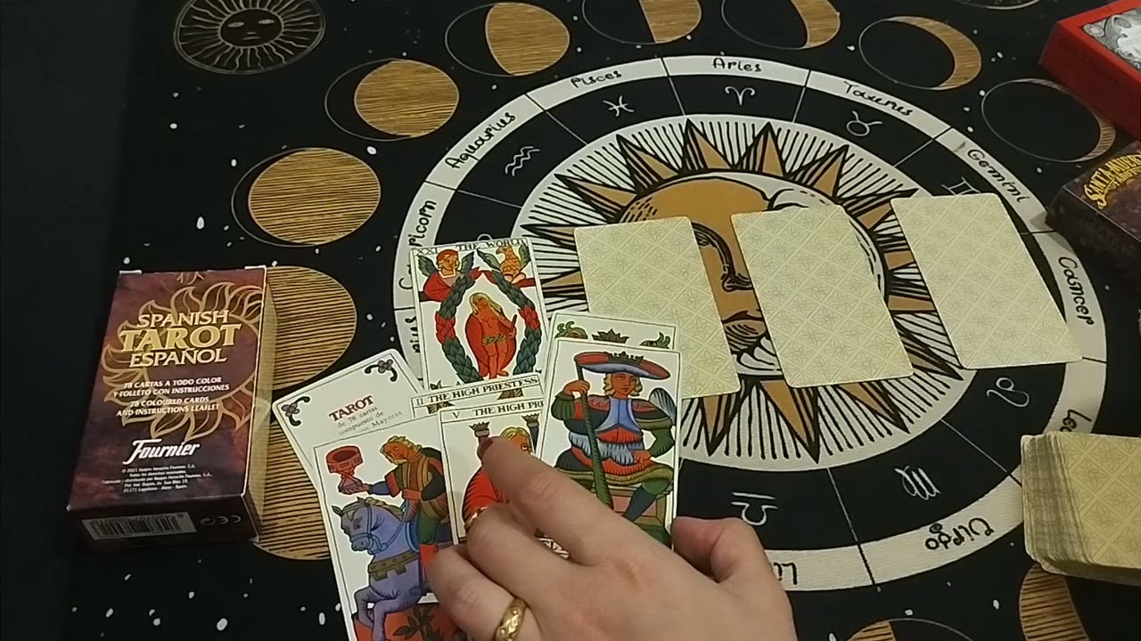 Чоловік на порозі. Хто?