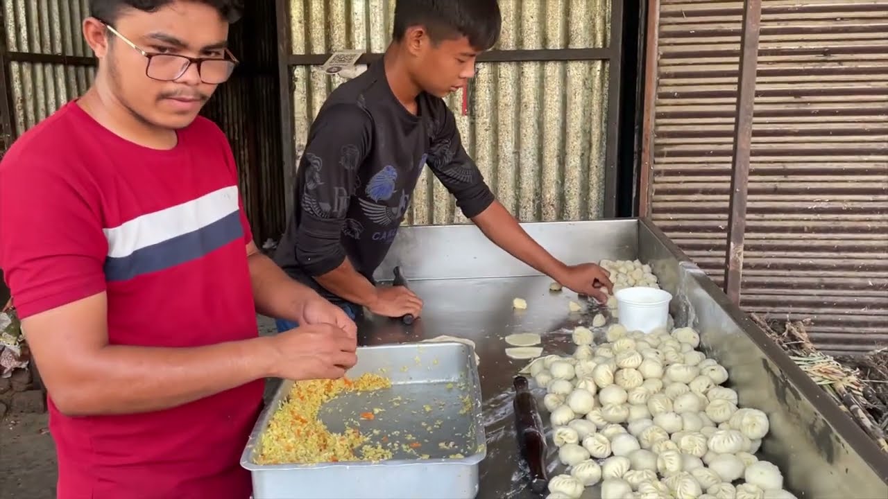 ऐसे बनाये Veg Momos , Easy Recipe of Veg Momos | Indian Street Food