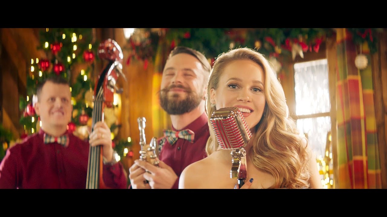 Kristína - Vianočná jahoda (prod. Martin Kavulič) |Oficiálny videoklip|