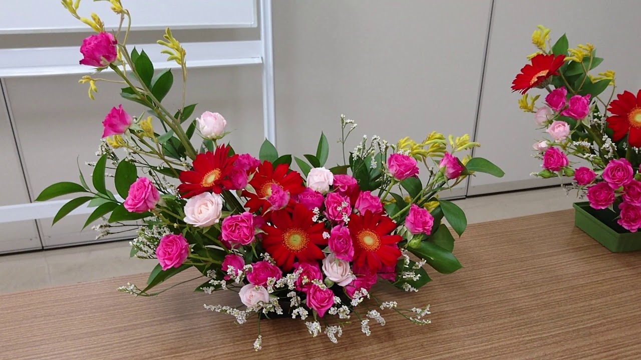 生駒教室✨flowerlesson🌸クリスマスクレッセント🌙