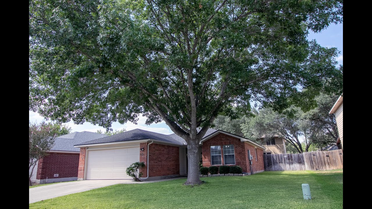 174 Spice Oak Ln, Cibolo TX, by Mario Hesles The Hesles Agency Best San Antonio Realtors