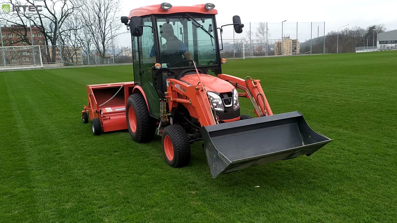 Trávníkový zametač Intermac ST180