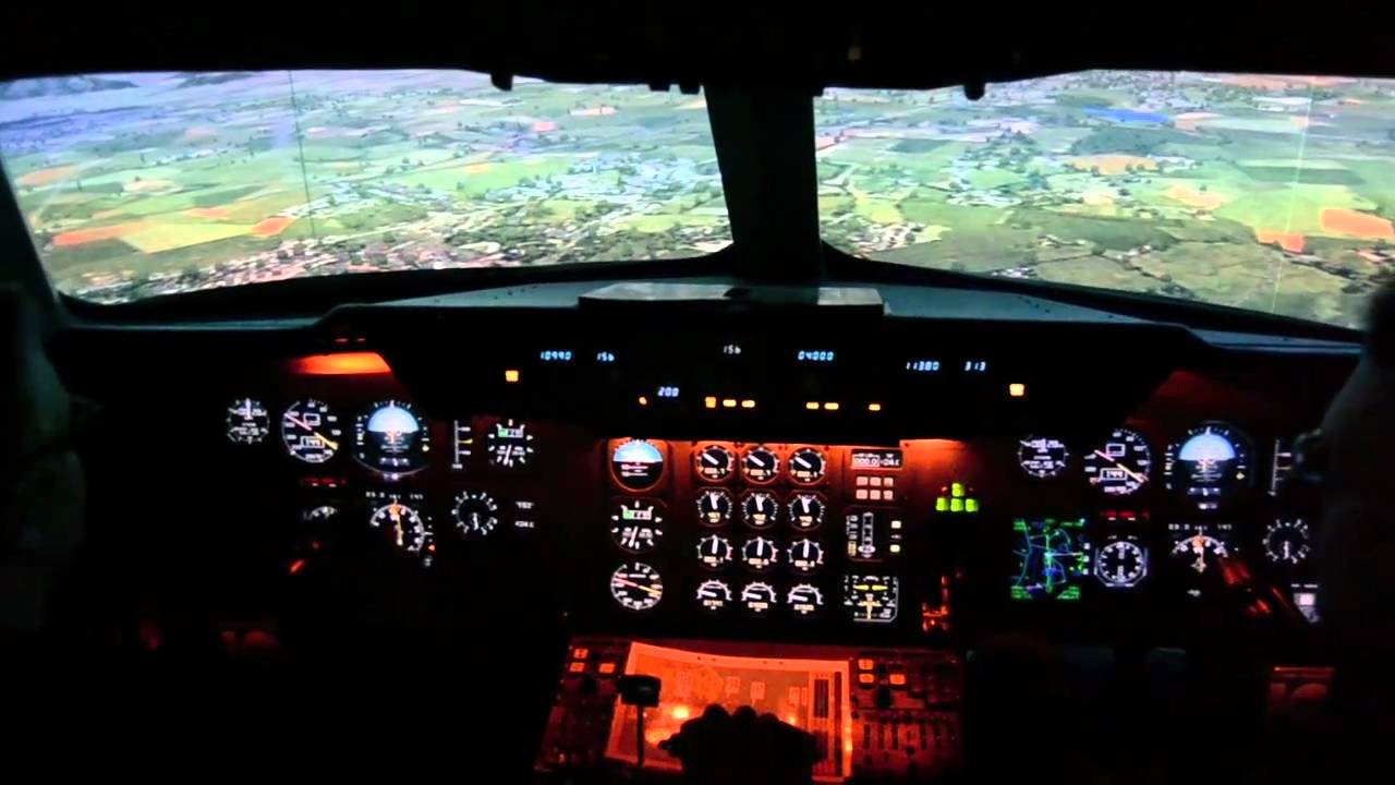 DC-10 simulator