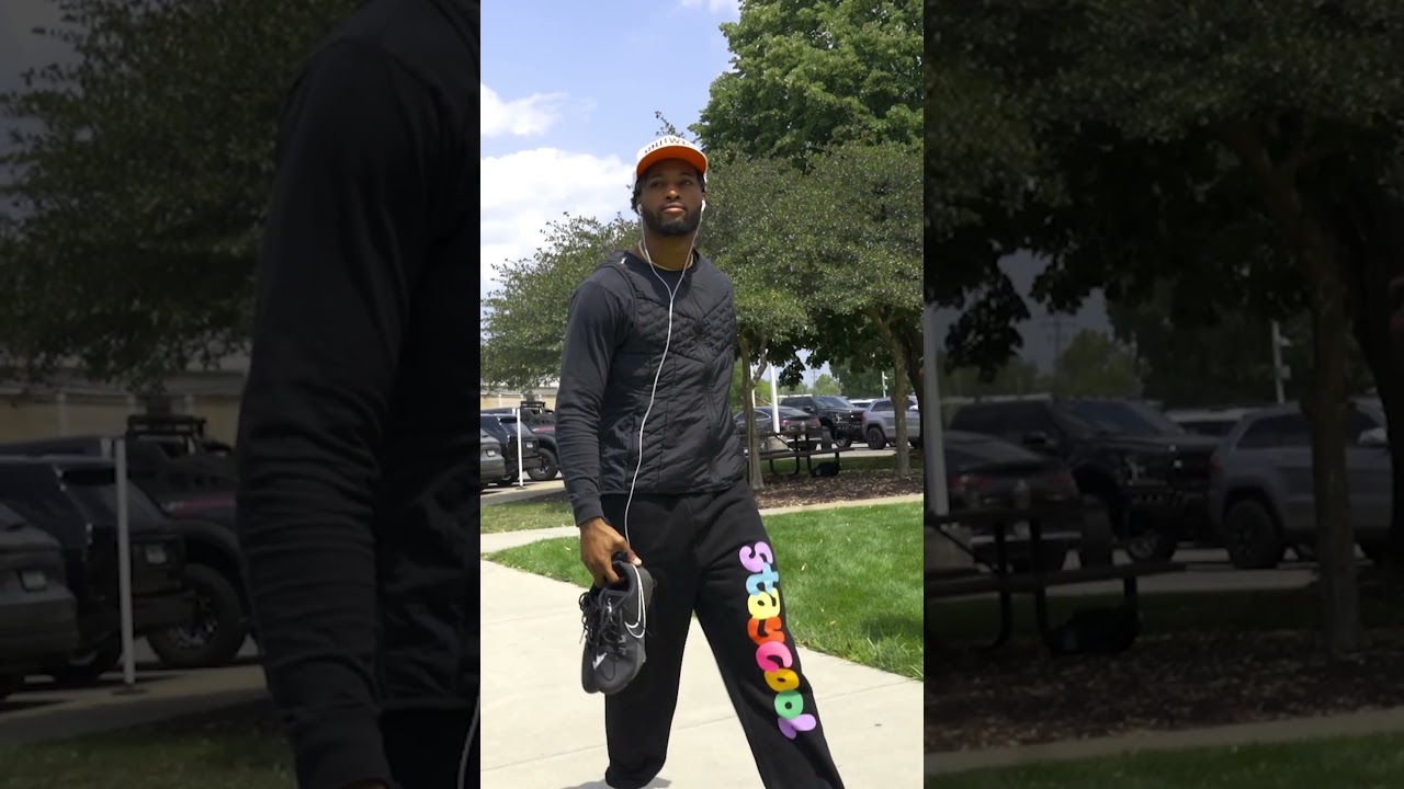 CB 1 Denzel Ward has arrived for Day 1 of Training Camp