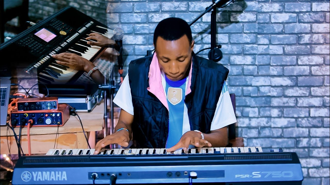 AMADUBU  murihe // umukunga IGISIRIMBA BY PIANIST MACARA🇨🇩