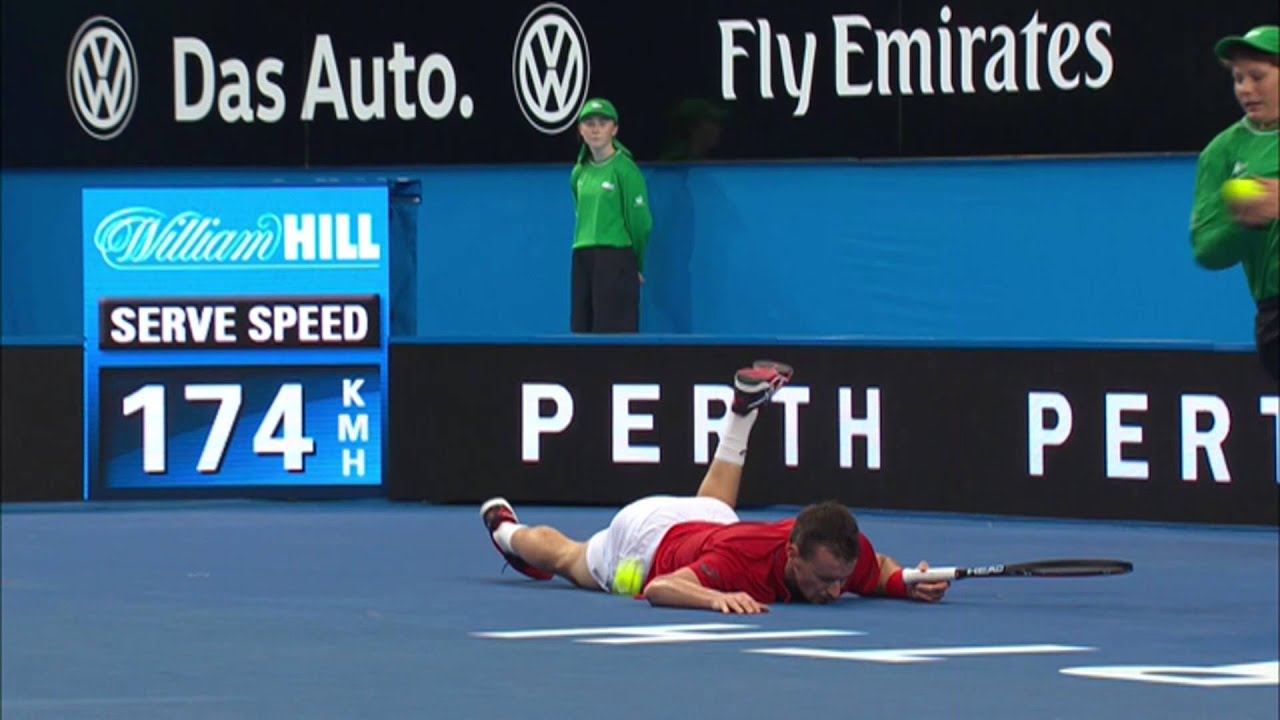 Nick Kyrgios v Kenny De Schepper highlights (RR)