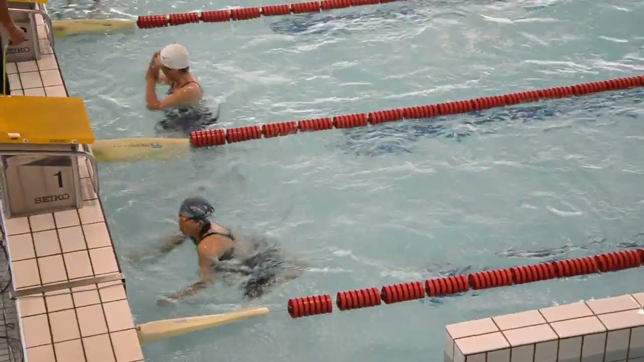 女子100m個人メドレー　②倉元選手（児島水）①道前選手（RSC）