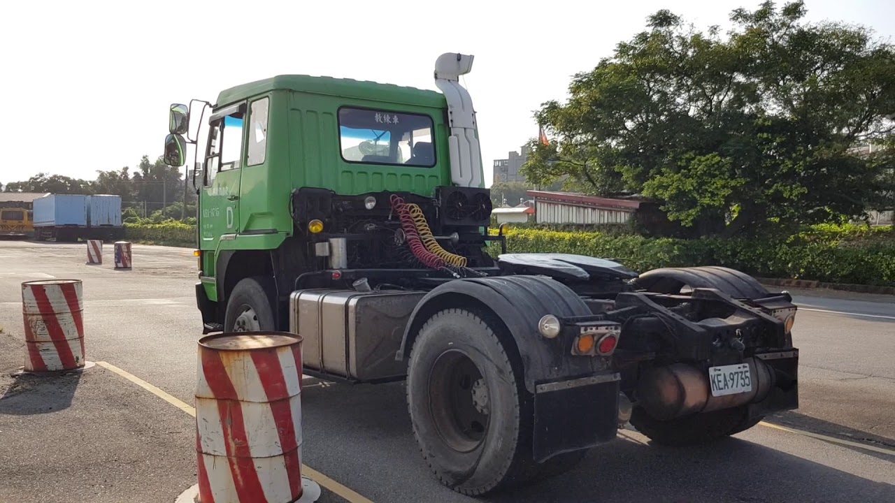 聯結車分解、結合、繞場
