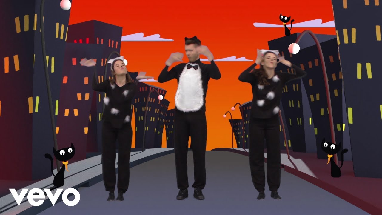 Piccolo Coro dell'Antoniano - Quarantaquattro gatti Baby Dance (Official Video)