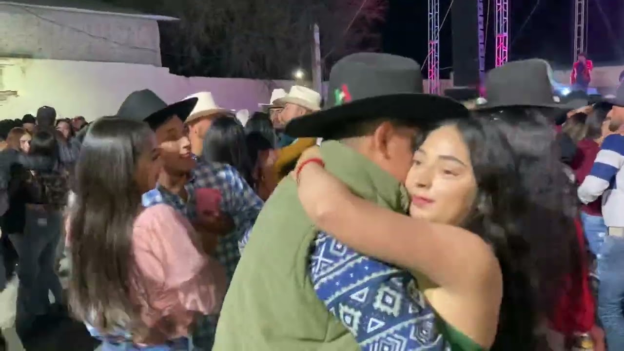 Así es el Ambiente en los Xv Años De 🎈Gael🎈 desde Altamira Fresnillo Zacatecas.