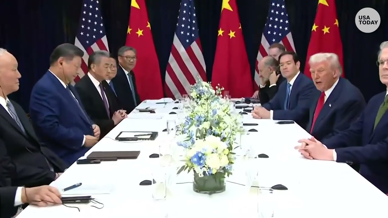 Трамп встречается с Си Цзиньпином, чтобы обсудить торговлю и отношения между США и Китаем на встр...
