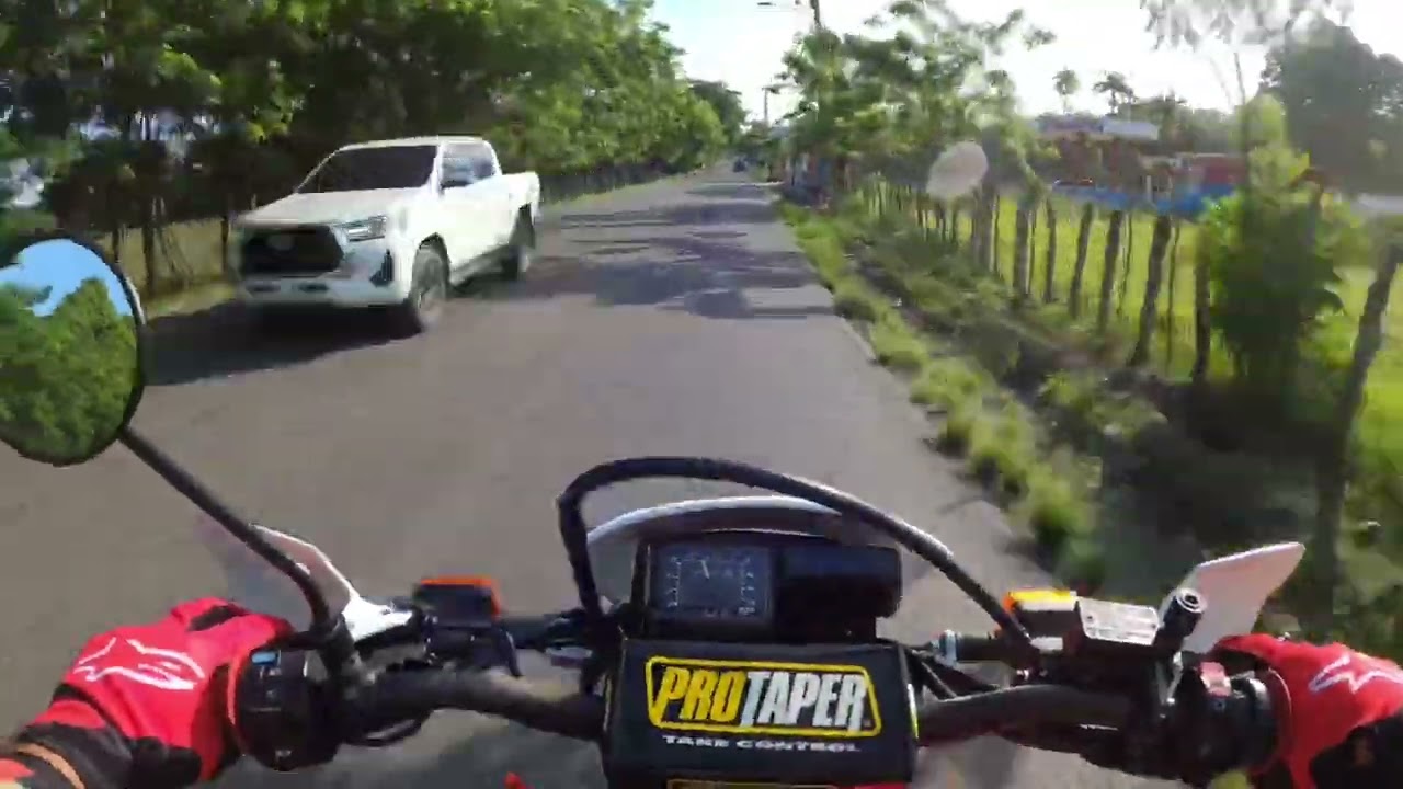 Honda XR650l sfm tenares blanco Gaspar Hernández rio San Juan Cabrera nagua