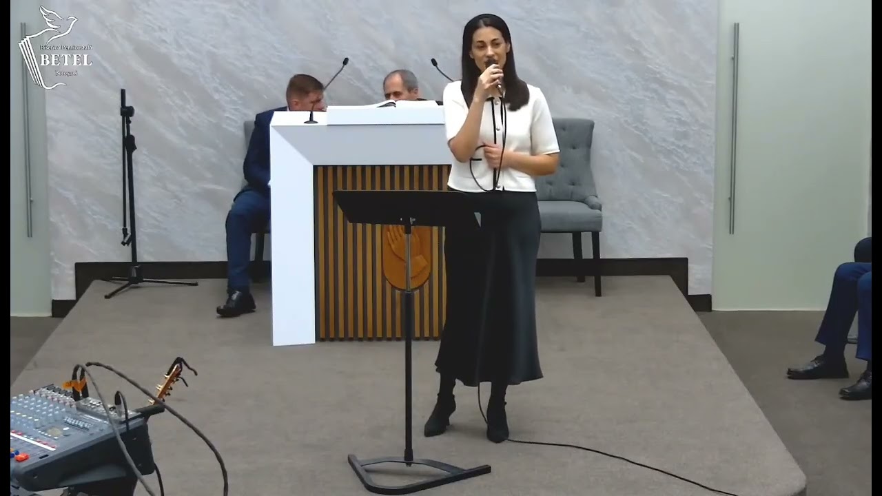 Adriana Stoica - Din tot ce-aduni omule-n grabă 