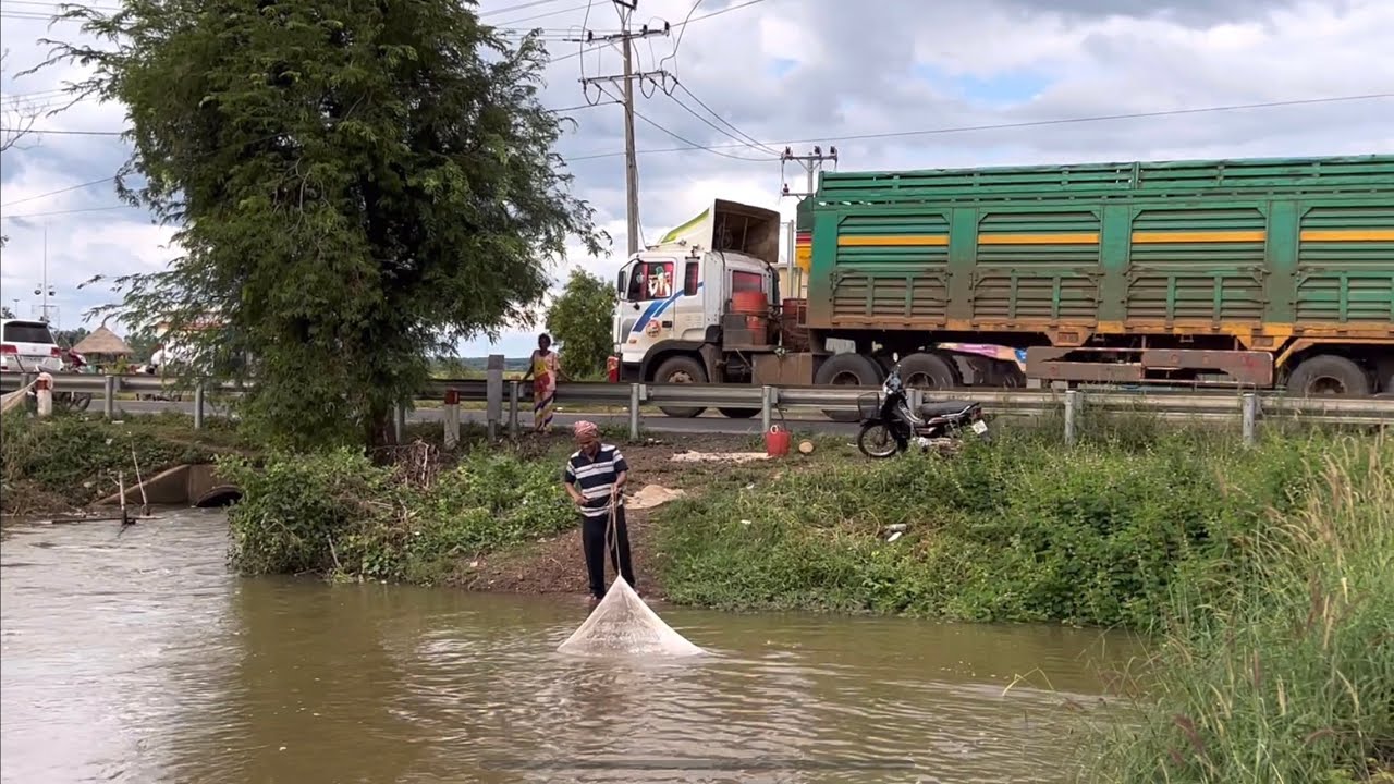 Cambodia road fishing 2021. #cambodiafishing