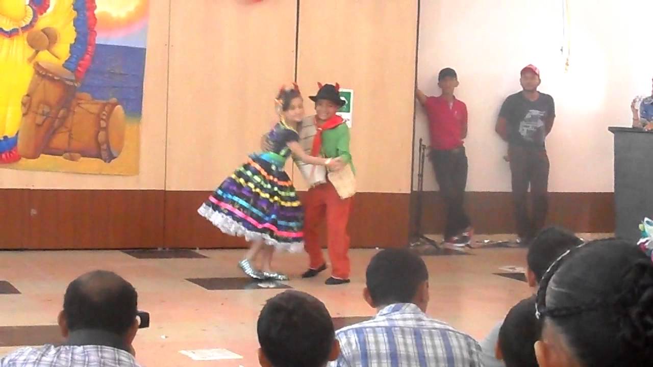Las Diabluras-Carranga -Niña Santander Folclor 2013