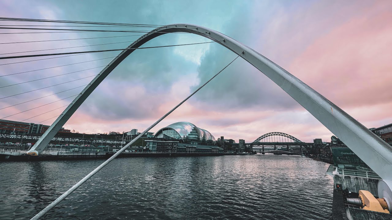 Gateshead to Newcastle Quayside Wander