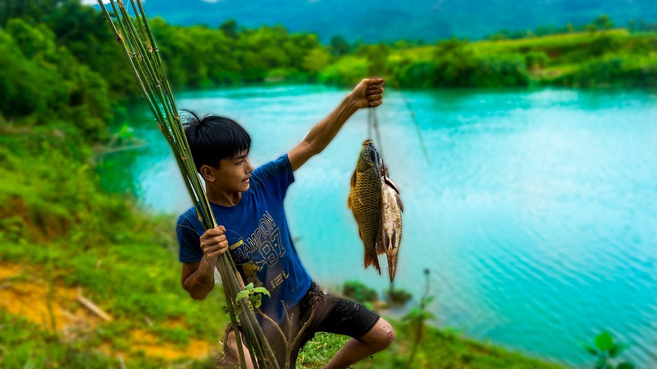Orphan Boy Makes Bamboo Rod to Catch Fish | Surprising Afternoon Catch