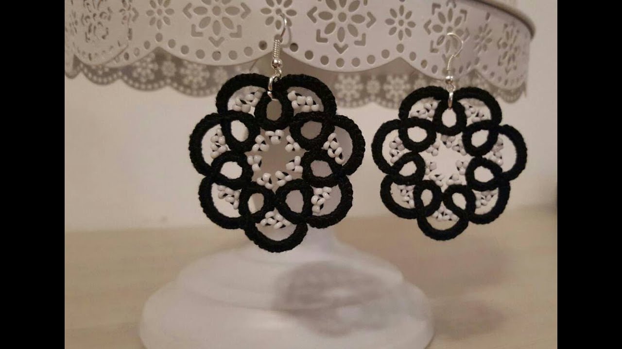 Ciondolo fiore al chiacchierino ad ago / Flower pendant tatting needle
