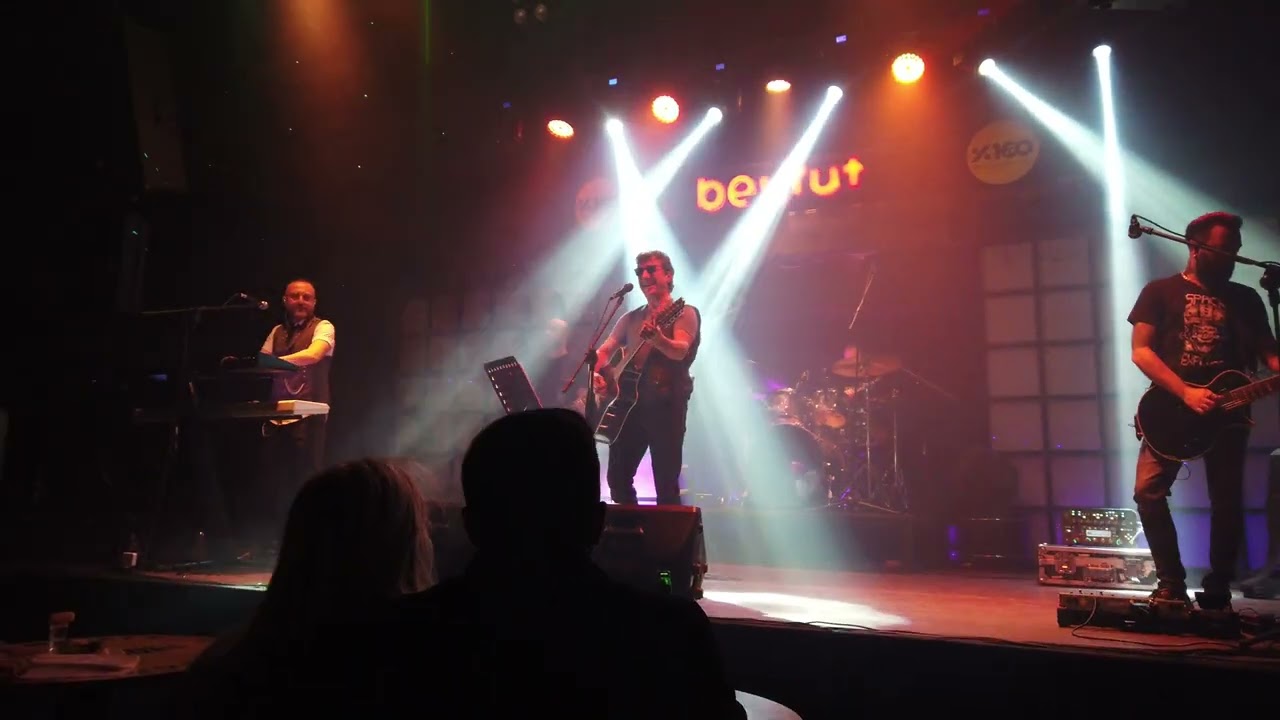 AYNA - Aynalı Kemer (Canlı |  Beyrut Performans)