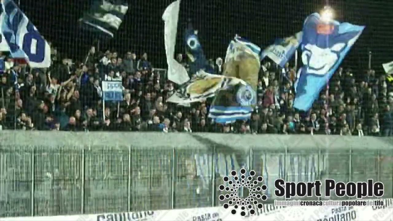 Andriesi a Cerignola 2022-23: sciarpe al cielo, pirotecnica e voce... 
