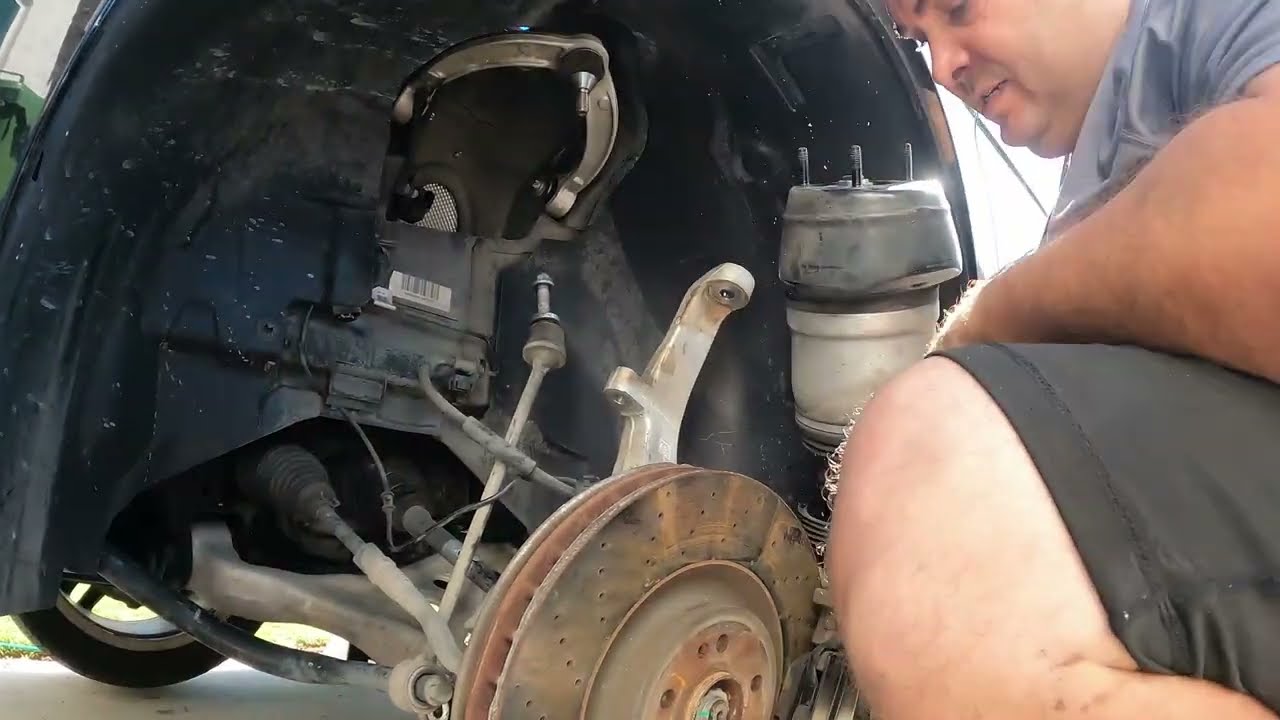 GL550  X166 - Airmatic Strut Replacement