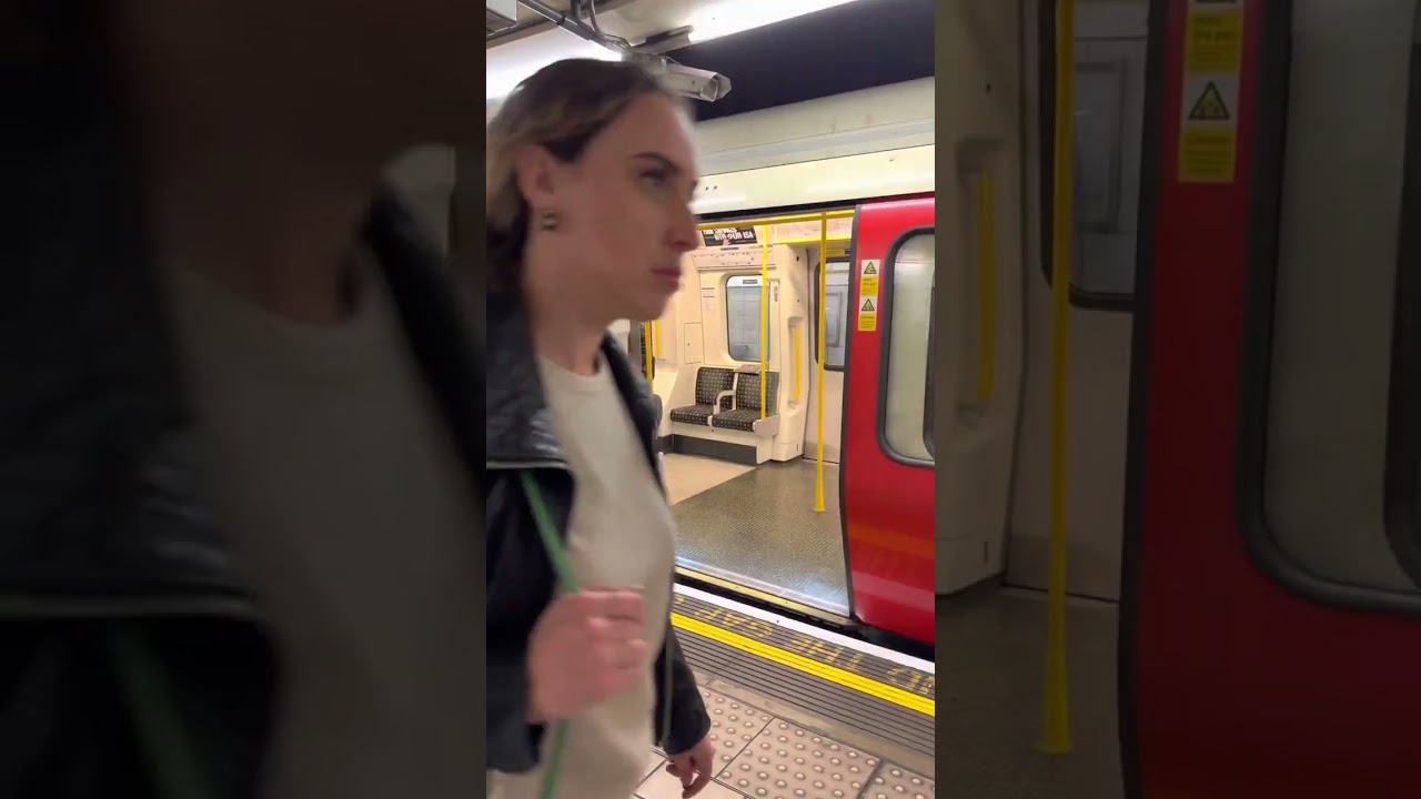 London Underground Bank Station to Monument Station | Northern Line | District Line