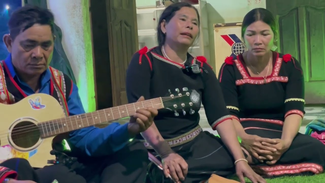 Adoh jrai hơng thun pơhrau/ tây nguyên