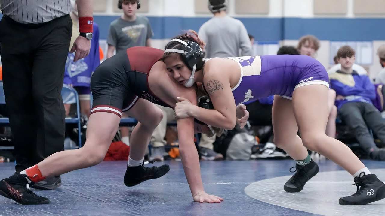 Female high school wrestler a top prospect to win Indiana boys state title (2025)