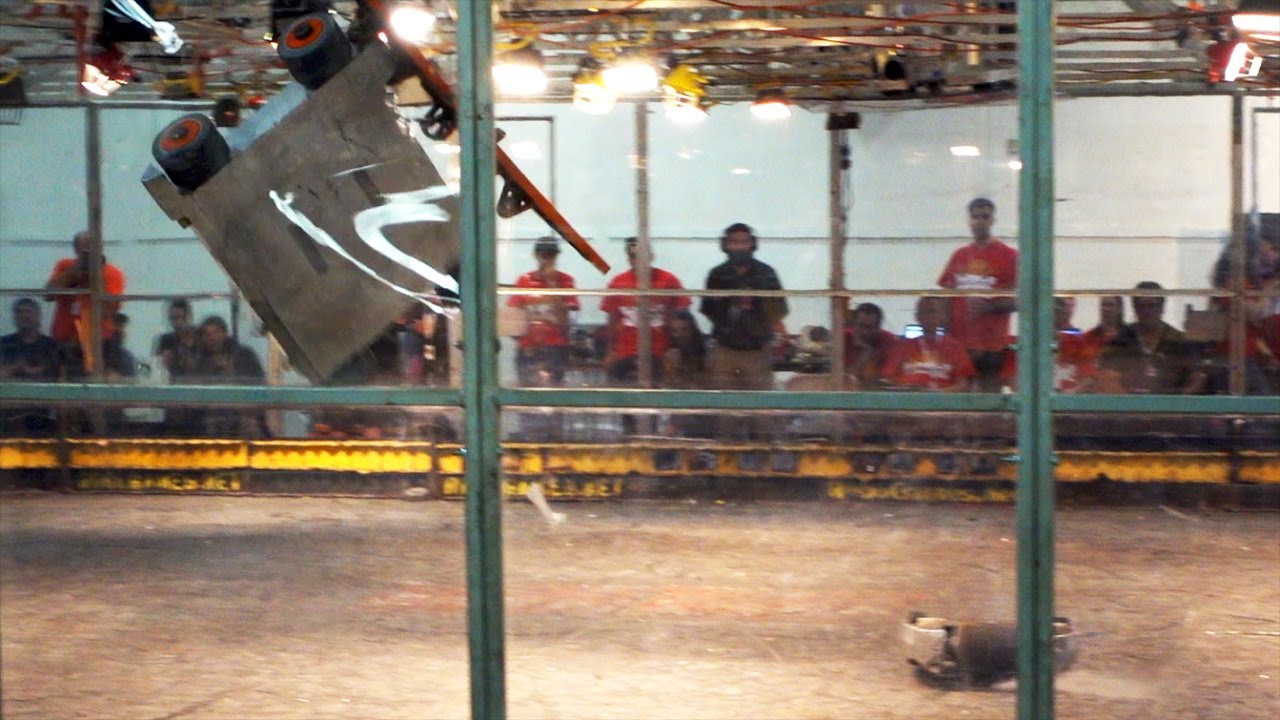 Touro Maximus vs. Whoops! - RoboGames 2017