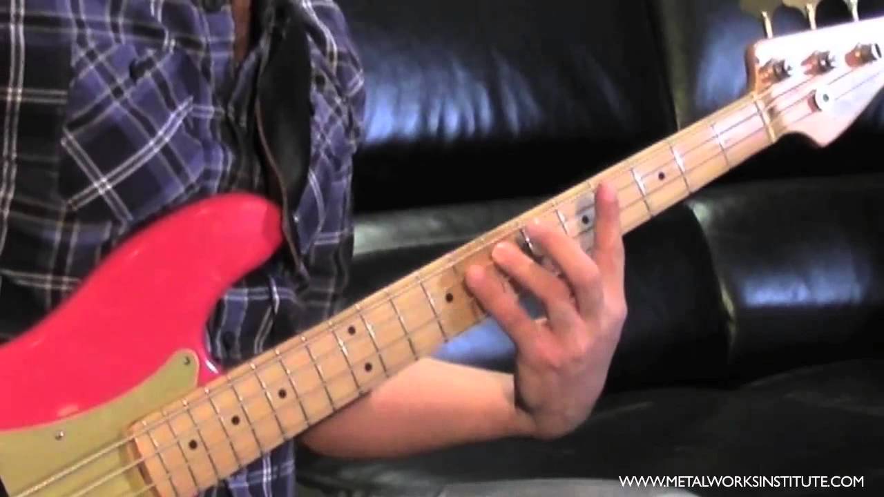 How To Play 2 Octave Major Scales - Bass Tutorial