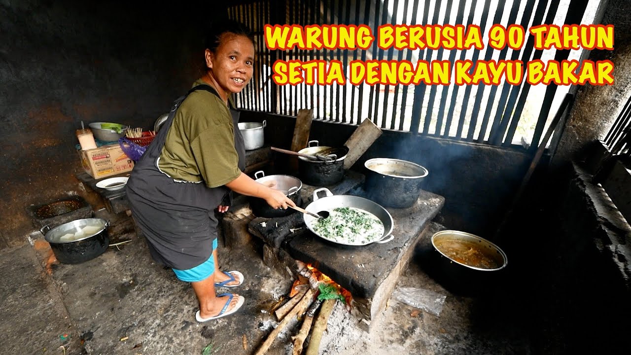PELOPOR OPOR ENTHOG DI PUCANG SECANG MAGELANG SEJAK 1933 // MBAH SALBIYAH SBY