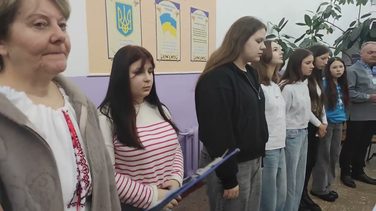 Лінійка 24 лютого