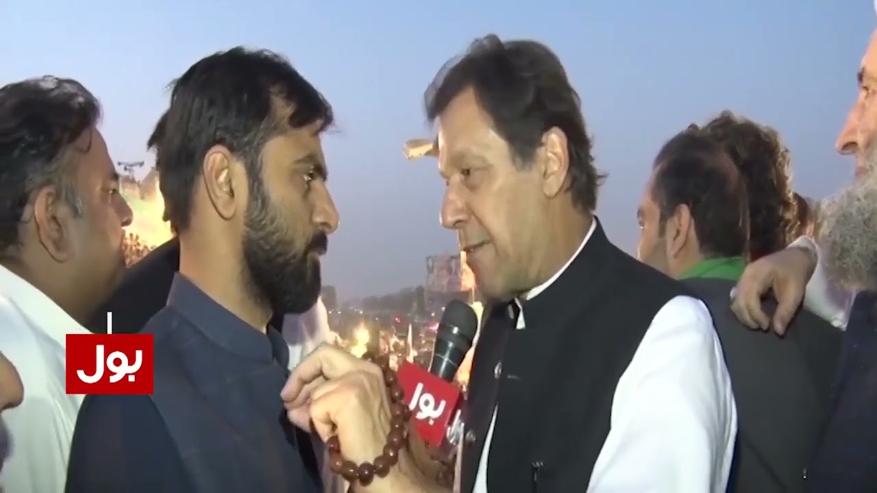 Gujranwala: Chairman PTI Imran Khan Exclusive Talk with BOL News on Haqeeqi Azadi March Day 6