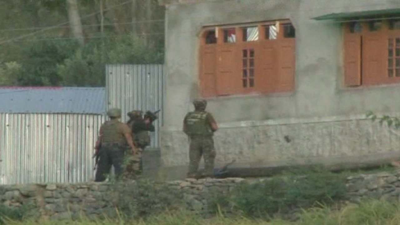 Indian Army Perform Search Operation at Srinagar in Jammu and Kashmir - Live Video