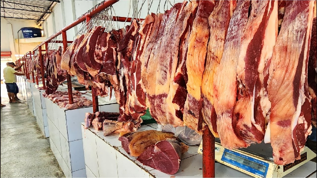 FEIRA DE DOMINGO EM CUPIRA-PE. OLHA ISTO BRASIL!
