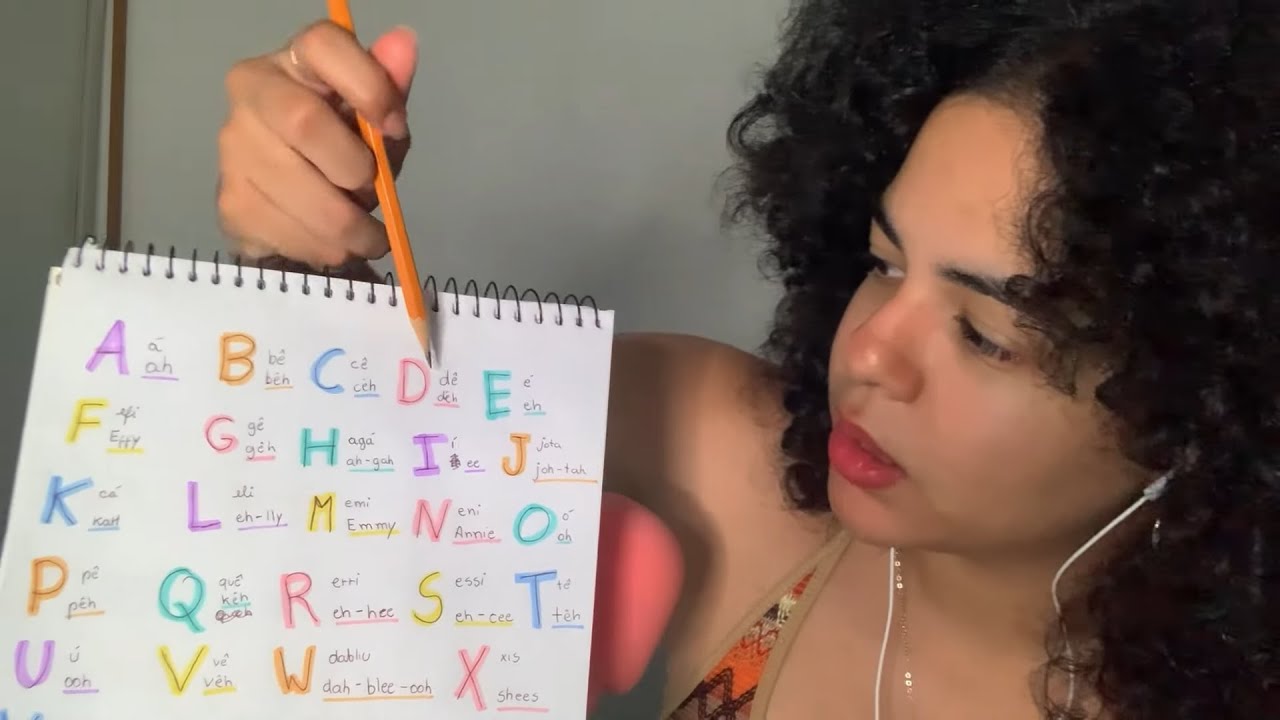 ASMR teaching you portuguese 💚💛💙