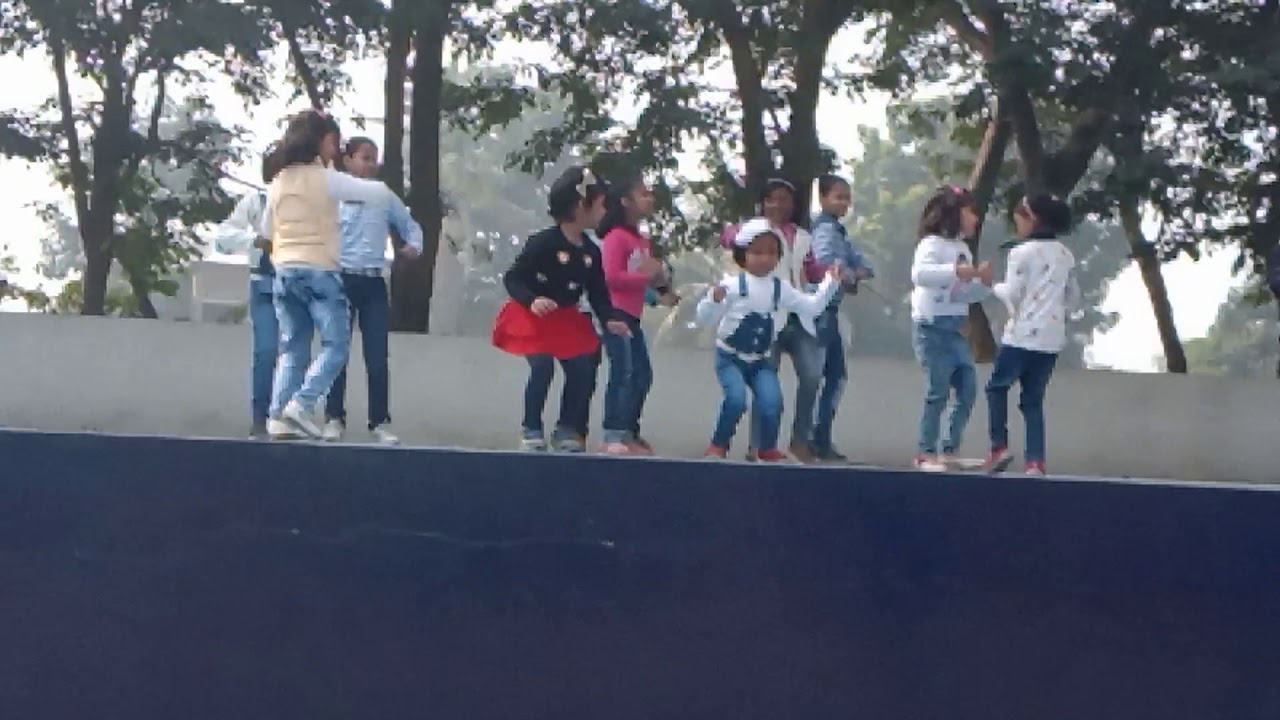 Mj film production: kids dance