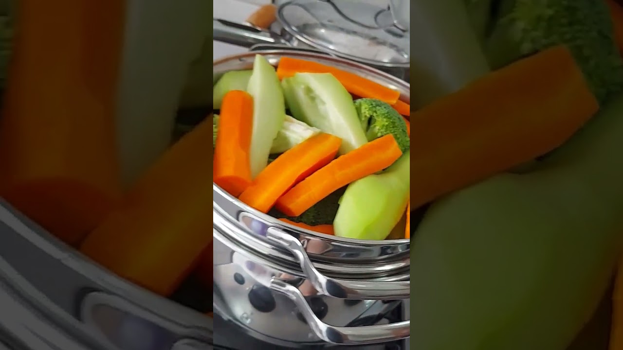 Cozinhando no vapor #comidasaudavel #l&eacute;gumes #legumesnovapor