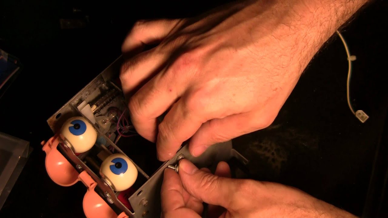 Funhouse Pinball P2 - Working on Rudy, fixing broken eyes, eyelids and mouth Pt x - PinballHelp.com