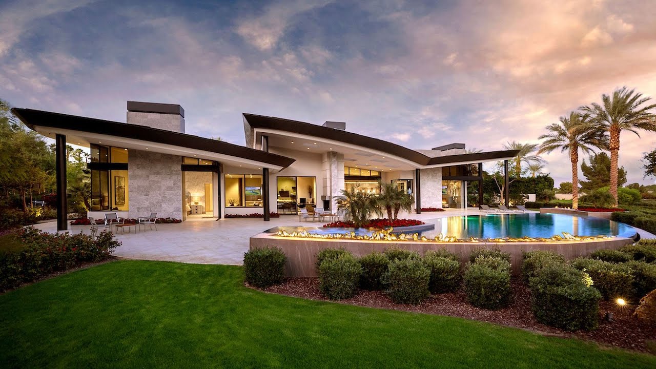 This $13,940,000 Impeccable Home in La Quinta has an exceptional outdoor living area