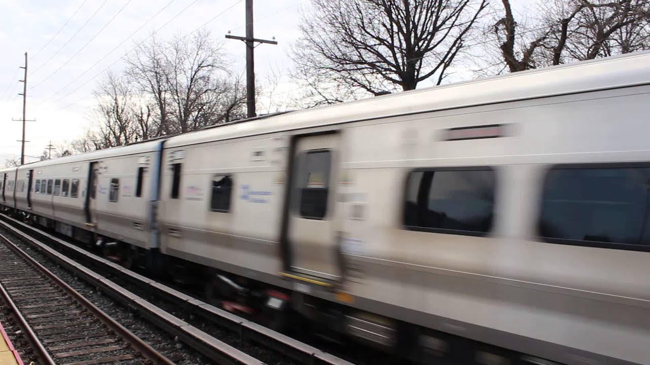 MTA Long Island Railroad : Far Rockaway - bound M7s Departing Cedarhurst