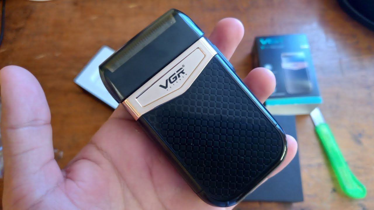 Unboxing shaver VGR voyager