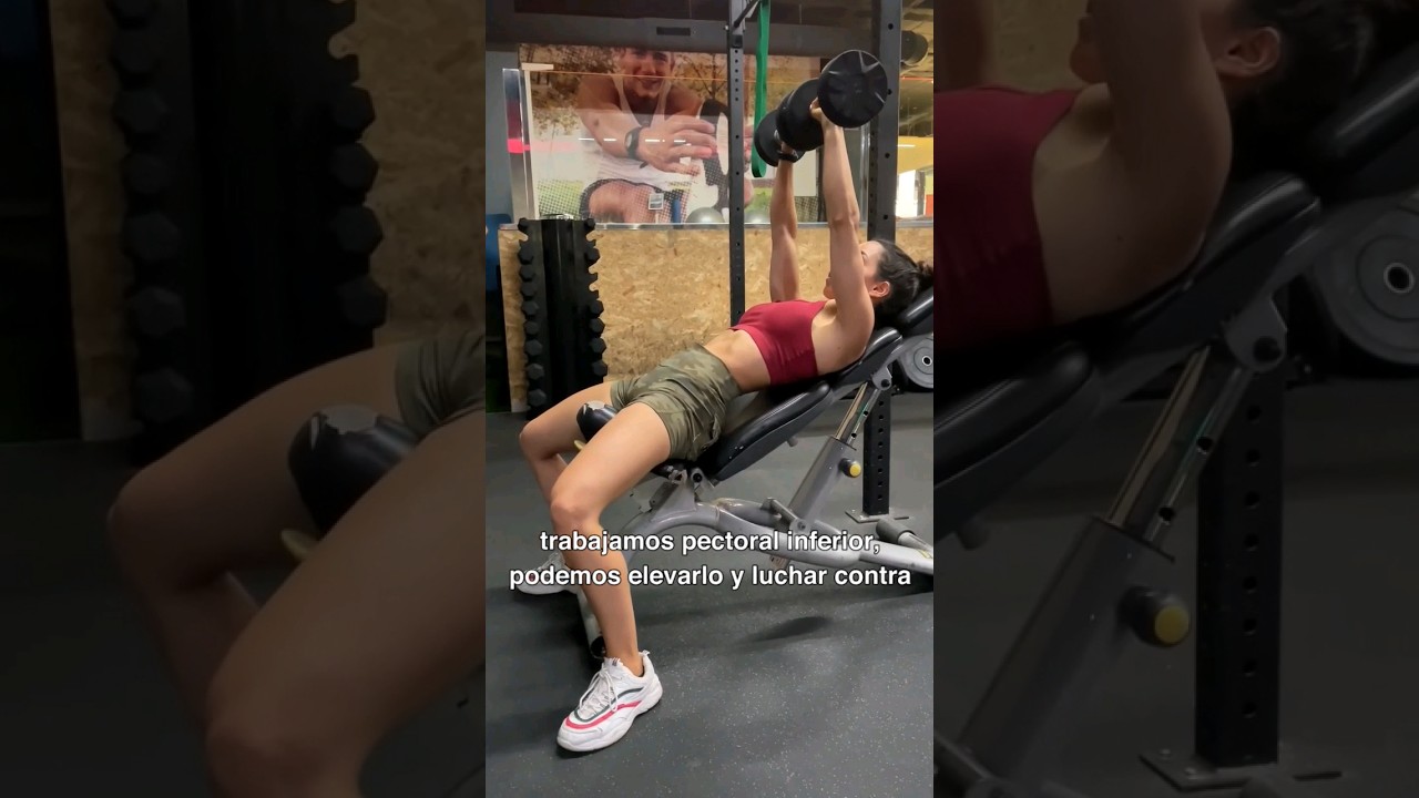 Esto le pasa a tu PECHO cuando ENTRENAS FUERZA