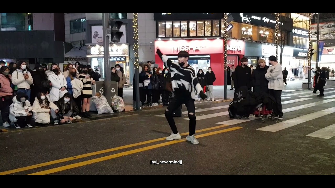 211219❤ ABLUE 에이블루 [NCT U 엔시티 유 - Make A Wish (Birthday Song)] 신촌 버스킹 (shinchon busking)