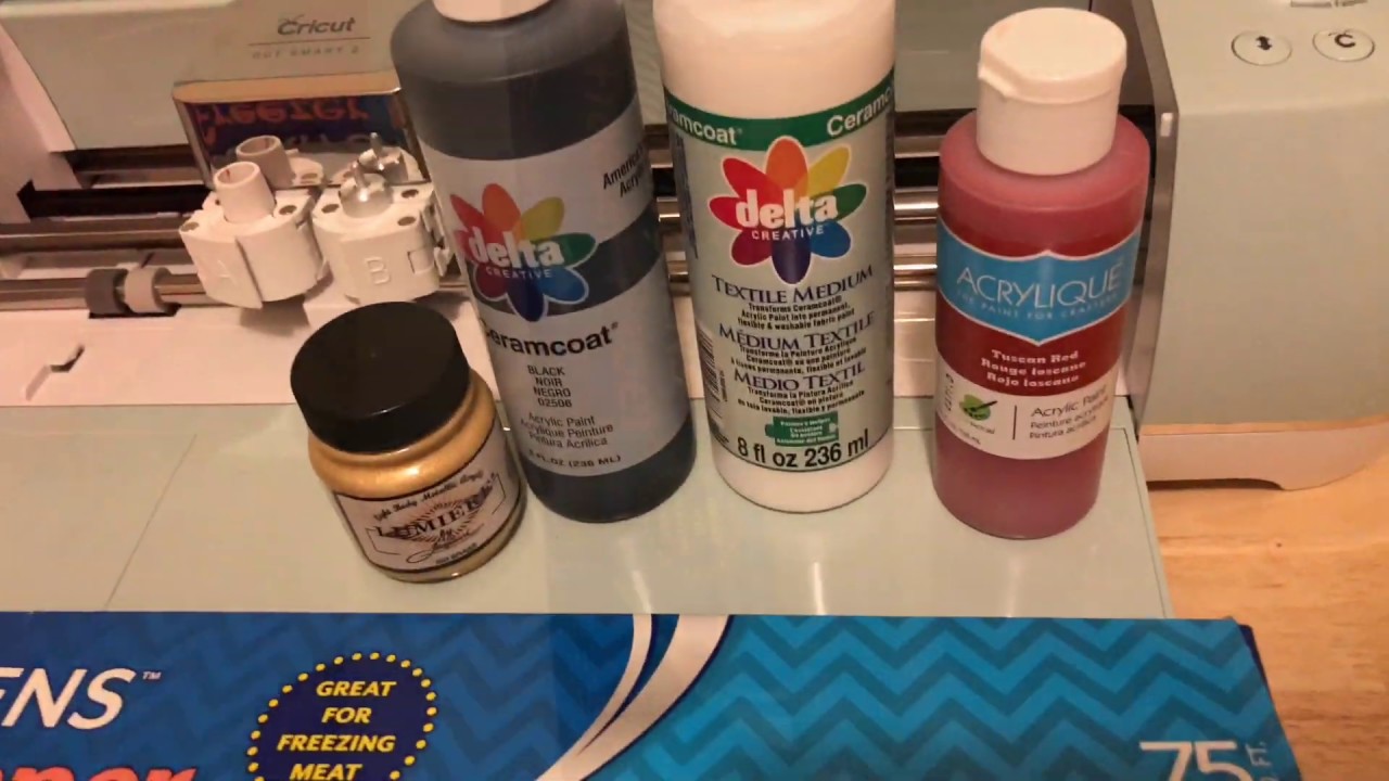 How To Screen Print with items around the house. Cricut, Freezer paper & Acrylic paint on fabric