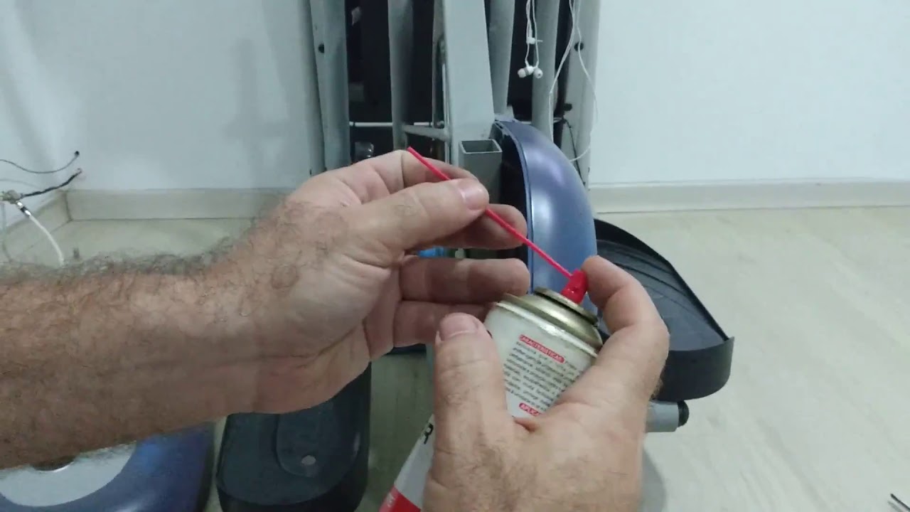 Montagem do parafuso pedal Orbitrek com a rosca danificada