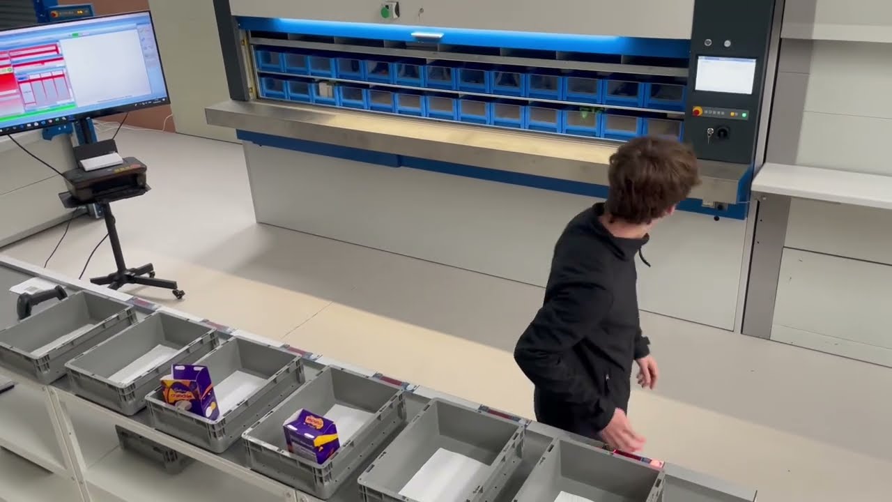 Kardex RS Carousel  - Picking Solution
